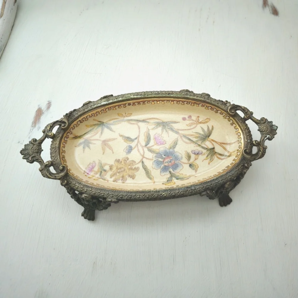 Elegant Floral Bath Tray